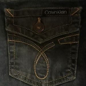 JEANS BY CALVIN KLEIN